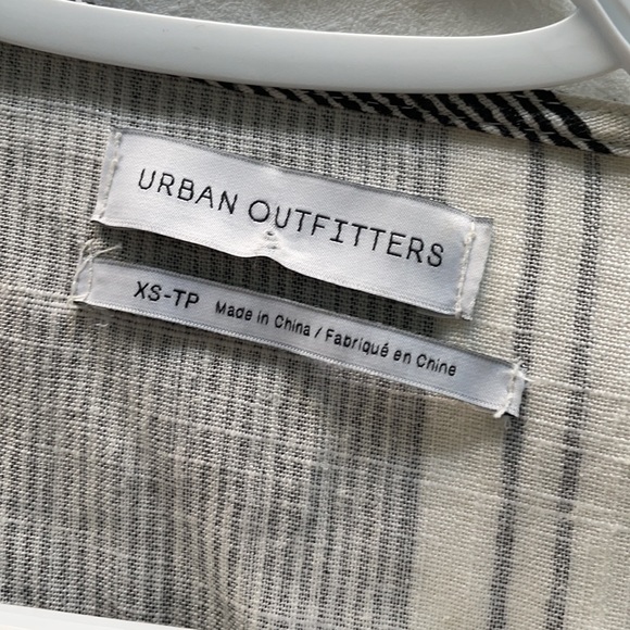 Urban Outfitters Top XS - Picture 3 of 3